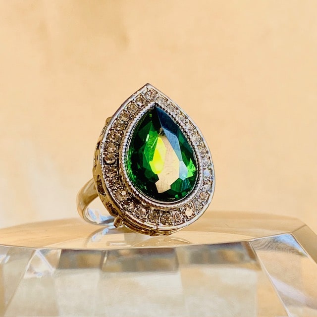 Bonnie Green Teardrop Ring